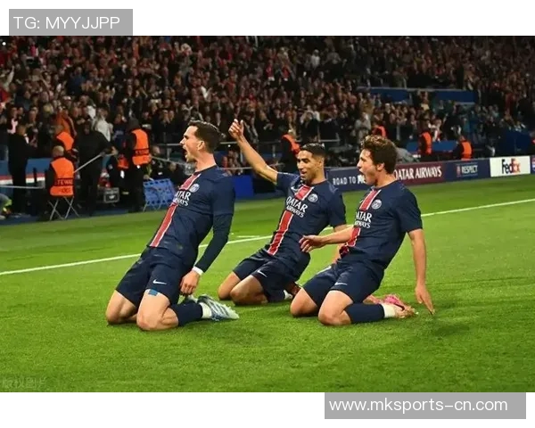 欧联杯精彩对决里昂与巴黎圣日耳曼战平引发全场热烈反响与数据分析