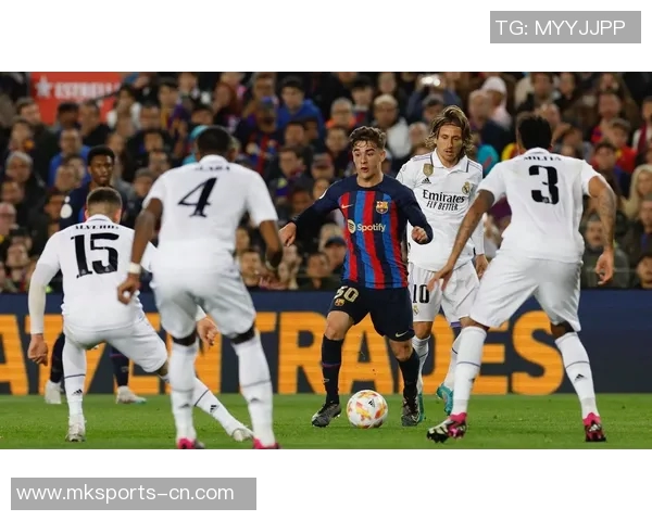 国王杯精彩对决那不勒斯凭借帽子戏法力克波尔图晋级