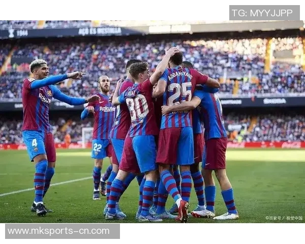 世界杯波尔图与巴萨激战成平局补时进球引发全场狂欢与转会传闻 世界杯波尔图与巴萨激战成平局补时进球引发全场狂欢与转会传闻