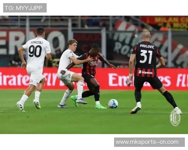西甲赛场惊现冷门AC米兰小胜切尔西引发转会热议